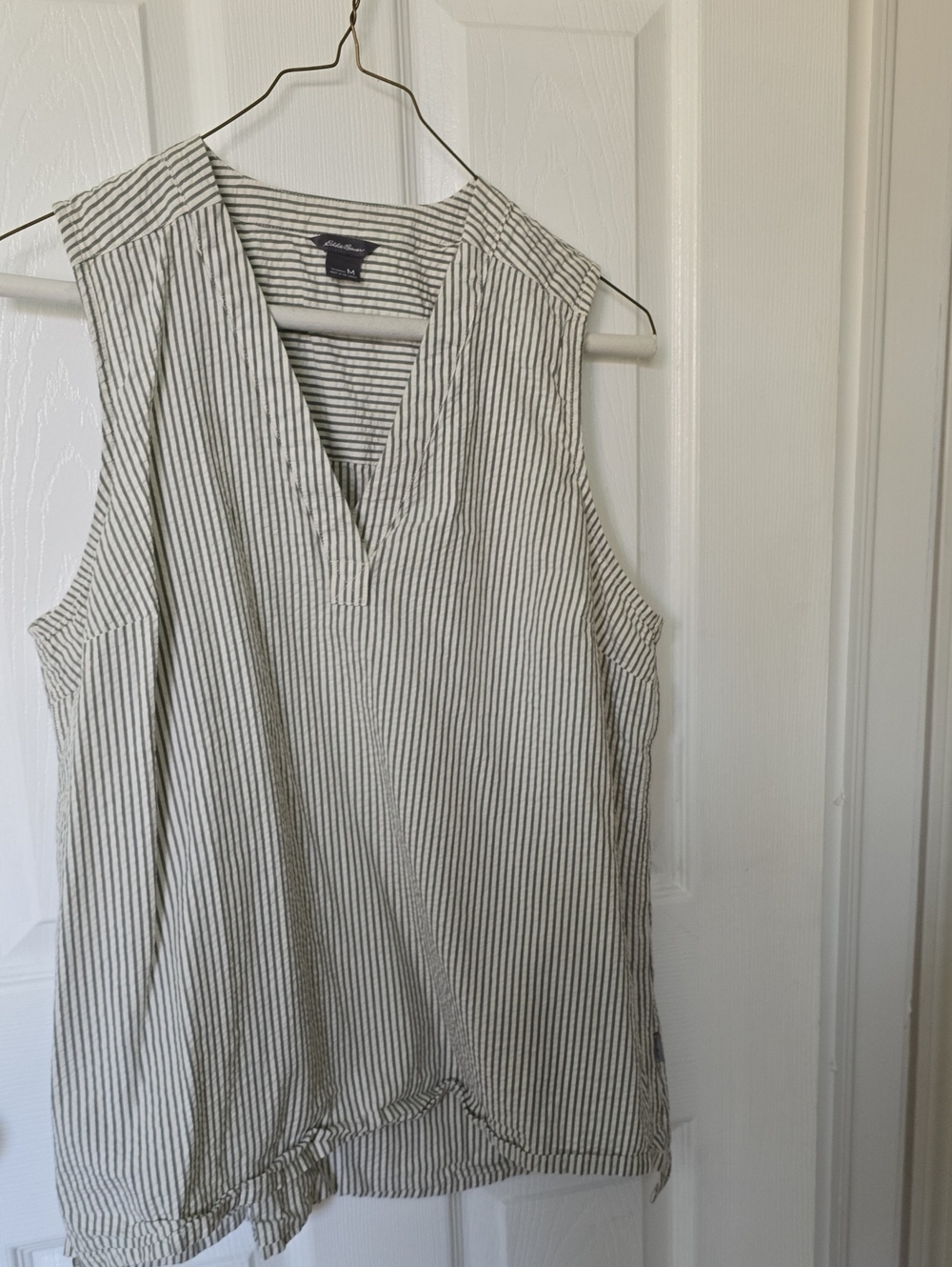 Eddie Bauer Sleeveless Pinstripe V-Neck Tank - White & Green
